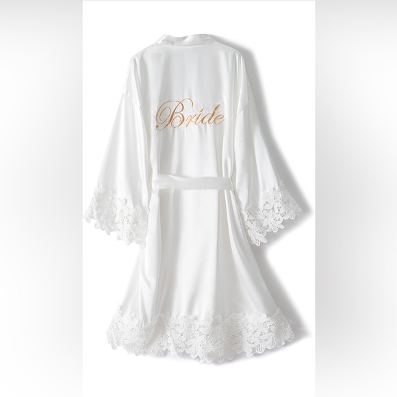 Bride Robe - Picture 2 of 6